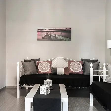 Sophia's Castle View * Hriszí Aktí Haniá