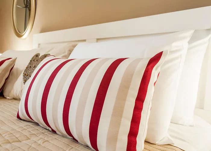 Sophia's Castle View * Chania (Crete)