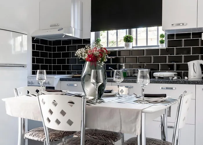 Sophia's Castle View * Chania (Crete)